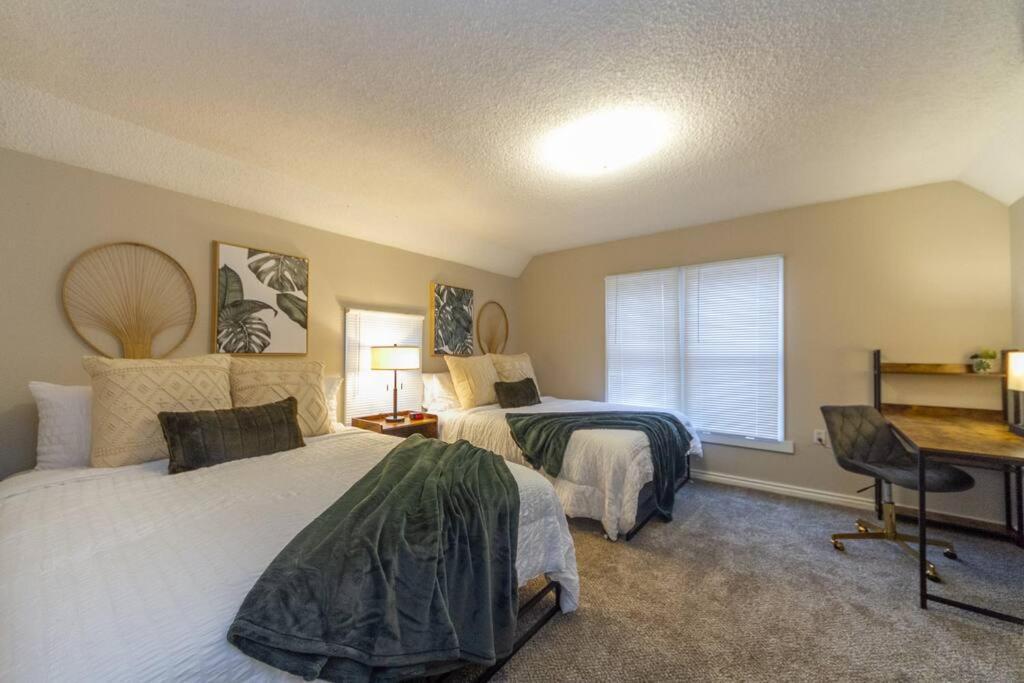 A Very Unique Quirky And Comfortable Home Spokane Exterior photo